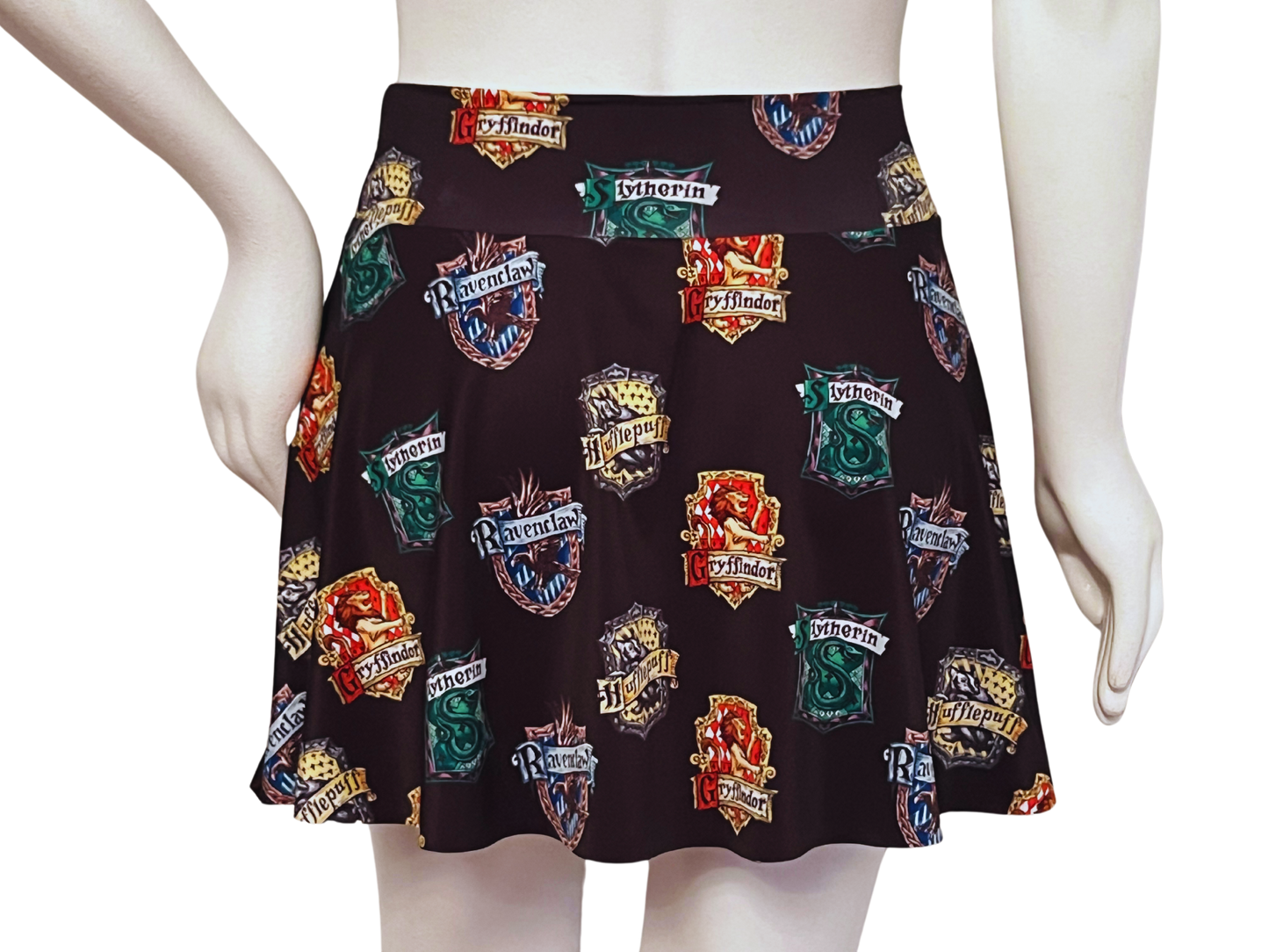 HP House Shields Skirt