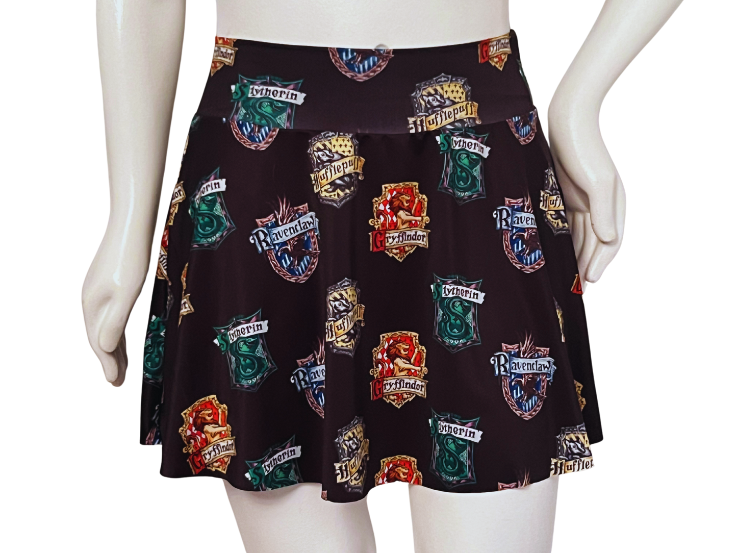 HP House Shields Skirt